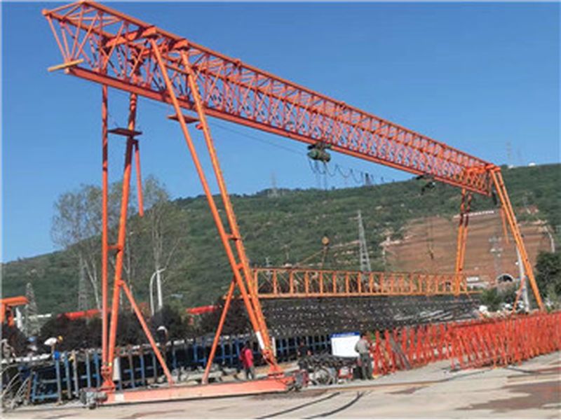 電動(dòng)葫蘆門式起重機(jī)